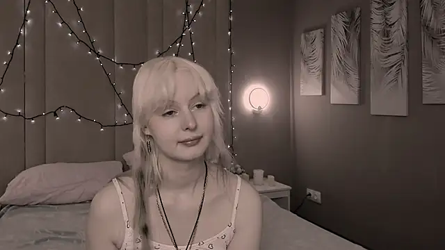 AdeleSilvy online show from 02-19-26, 01:56