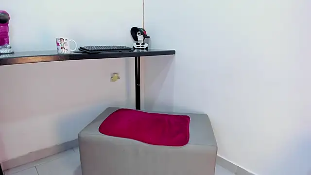 milenahot  69 online show from 02-10-26, 11:25