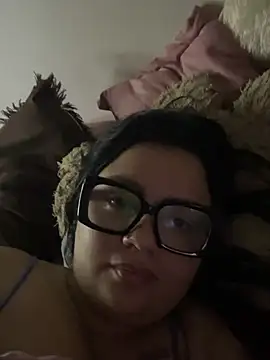 Snapshot of kimelizha chatting on 01-11-26, 09:03 kimelizha online show from 01-11-26, 09:03