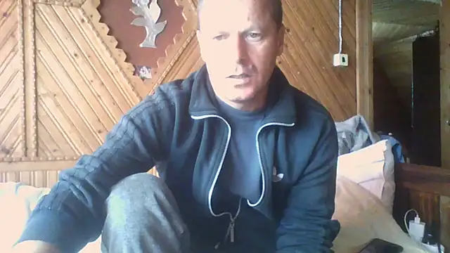 Ivan9iutt online show from 07-20-26, 08:39