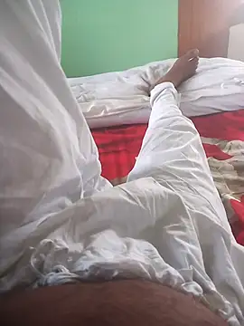 deshi9inch9 online show from 06-26-26, 10:41