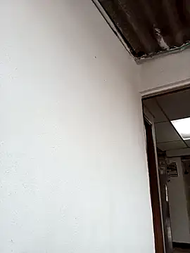 torvyHot online show from 04-15-26, 08:09