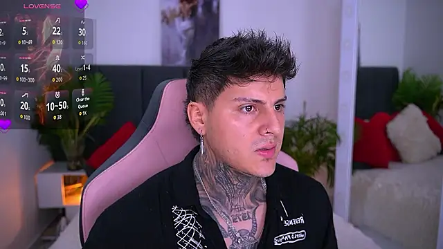 Snapshot of goldenatlasX chatting on 03-06-26, 07:21 goldenatlasX online show from 03-06-26, 07:21