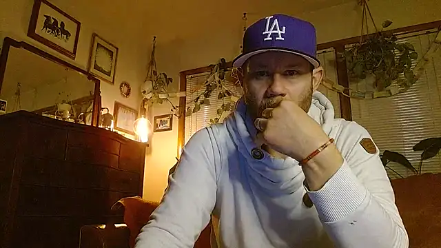 marcus graves 13 online show from 01-13-26, 02:17