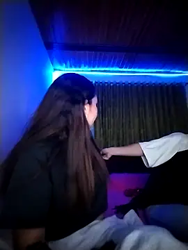 Snapshot of crisandela chatting on 01-12-26, 01:33 crisandela online show from 01-12-26, 01:33