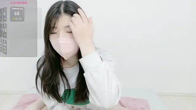 Snapshot of RIN_ch_00 chatting on 03-19-26, 09:41 RIN ch 00 online show from 03-19-26, 09:41