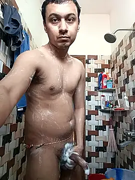 Snapshot of Uzieham22 chatting on 03-19-26, 03:43 Uzieham22 online show from 03-19-26, 03:43