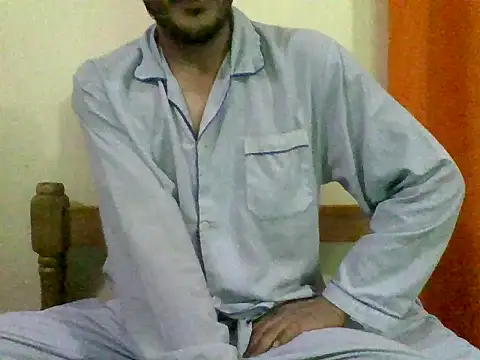 Snapshot of CalmDesire chatting on 01-12-26, 03:34 CalmDesire online show from 01-12-26, 03:34