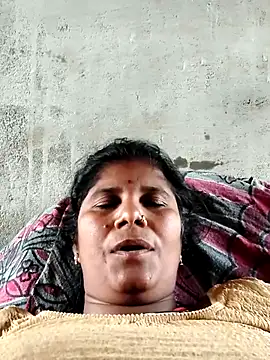 Hot di97 online show from 05-15-26, 11:56