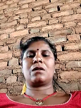Snapshot of Hot_di97 chatting on 06-11-26, 02:53 Hot di97 online show from 06-11-26, 02:53