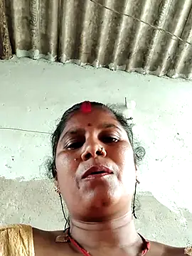 Snapshot of Hot_di97 chatting on 06-25-26, 05:12 Hot di97 online show from 06-25-26, 05:12