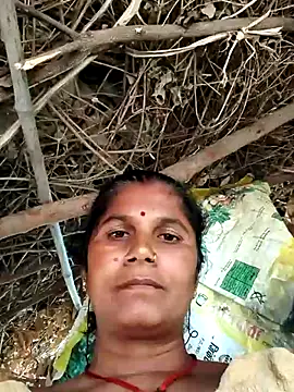 Snapshot of Hot_di97 chatting on 07-19-26, 02:37 Hot di97 online show from 07-19-26, 02:37