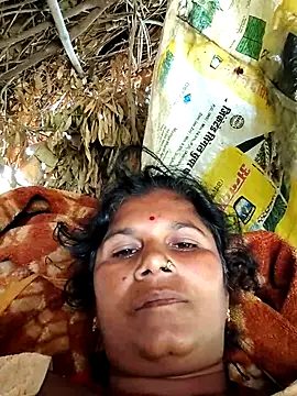 Snapshot of Hot_di97 chatting on 07-25-26, 02:31 Hot di97 online show from 07-25-26, 02:31