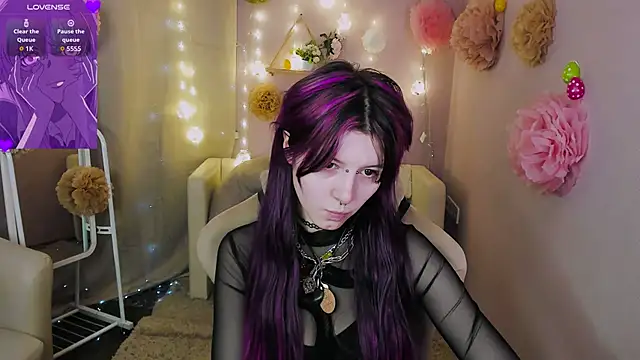 Ashley Veil online show from 05-12-26, 08:50