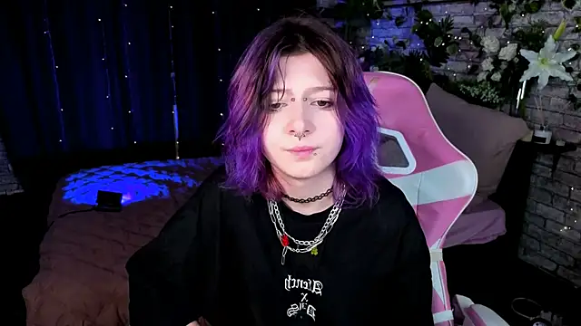 Ashley Veil online show from 07-28-26, 08:45