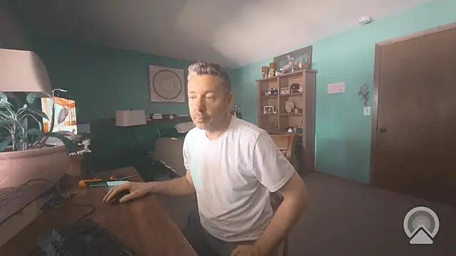 chrisw8140 online show from 06-14-26, 07:49