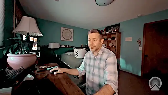 chrisw8140 online show from 06-23-26, 01:03