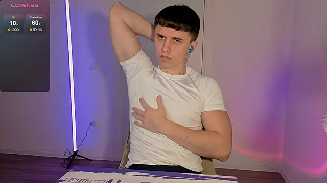 Snapshot of first_mark chatting on 02-20-26, 05:46 first mark online show from 02-20-26, 05:46