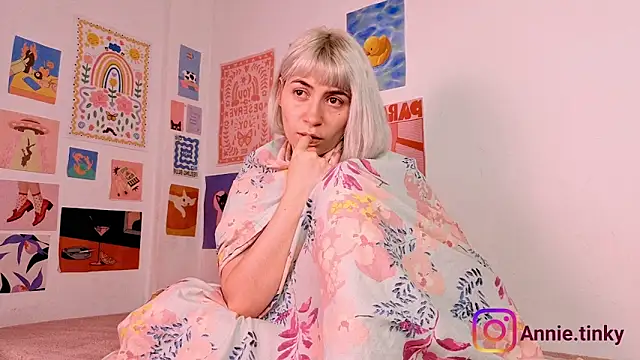 annieTinky0 online show from 02-24-26, 12:30