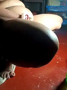 Snapshot of Cute-rasma chatting on 03-18-26, 06:33 Cute-rasma online show from 03-18-26, 06:33