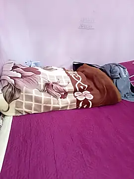 Phoebe-e online show from 03-30-26, 10:44