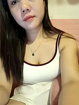 Ngocmai lazdy online show from 03-17-26, 03:04