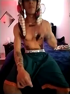 Santiagoo091 online show from 01-12-26, 06:35