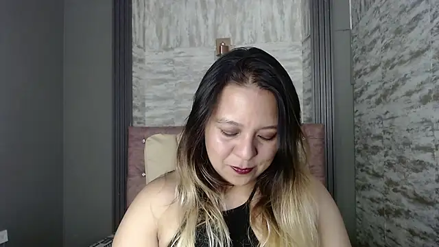 Snapshot of sami_1_8 chatting on 05-20-26, 03:56 sami 1 8 online show from 05-20-26, 03:56