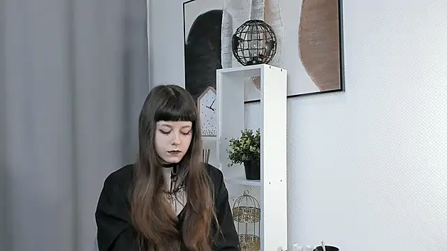 BellaLewter online show from 01-14-26, 03:06