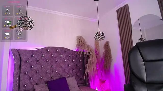 Violet Collins1 online show from 06-04-26, 09:43