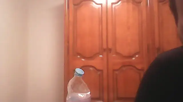 Snapshot of Miguelpulidotriguero11 chatting on 03-06-26, 05:31 Miguelpulidotriguero11 online show from 03-06-26, 05:31