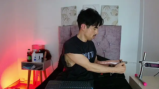 Ethan Briggs  online show from 03-18-26, 03:42