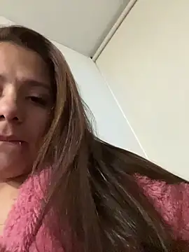 Pretty  Milf online show from 04-15-26, 06:09