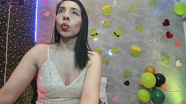 Snapshot of adellelennoxx chatting on 03-17-26, 08:50 adellelennoxx online show from 03-17-26, 08:50