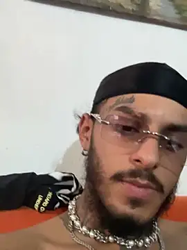 liyamjunior online show from 02-19-26, 07:54