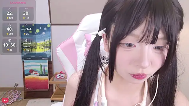 Qiqiiii-05 online show from 07-25-26, 02:03