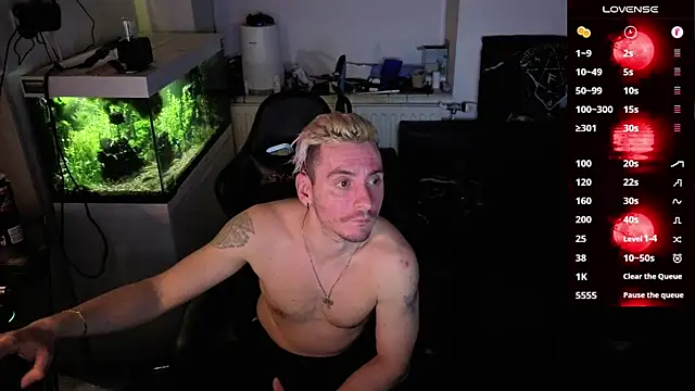 Rayzel White online show from 04-06-26, 08:54