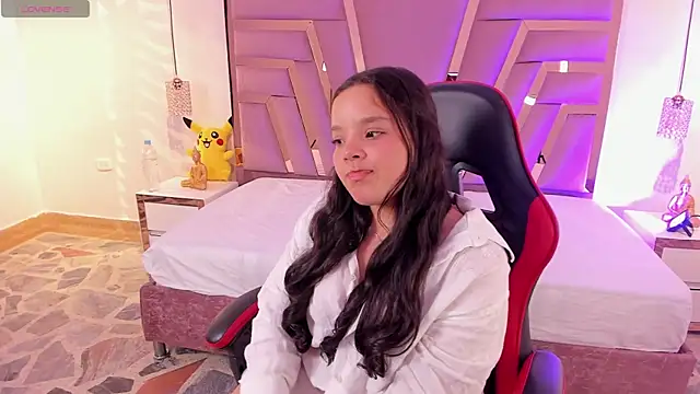 LilyPetite  online show from 01-14-26, 04:29