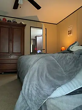 tastemecaroline online show from 04-14-26, 04:24