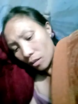 Snapshot of Diana-02 chatting on 05-02-26, 01:49 Diana-02 online show from 05-02-26, 01:49