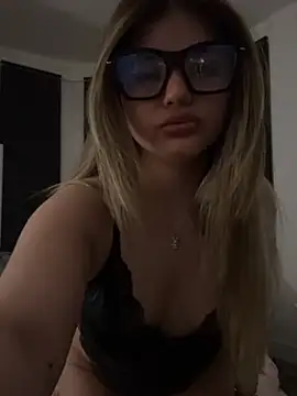 Snapshot of LilaMason chatting on 04-04-26, 10:07 LilaMason online show from 04-04-26, 10:07