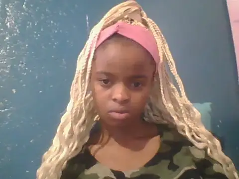 Snapshot of petitemew chatting on 03-24-26, 08:52 petitemew online show from 03-24-26, 08:52