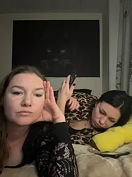 Snapshot of _Mila_Love chatting on 02-11-26, 01:21 Mila Love online show from 02-11-26, 01:21