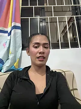 Snapshot of MadySmith chatting on 01-14-26, 12:33 MadySmith online show from 01-14-26, 12:33