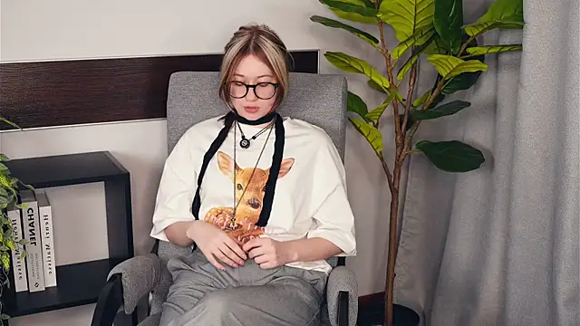 Snapshot of LeoneRone chatting on 01-14-26, 08:42 LeoneRone online show from 01-14-26, 08:42