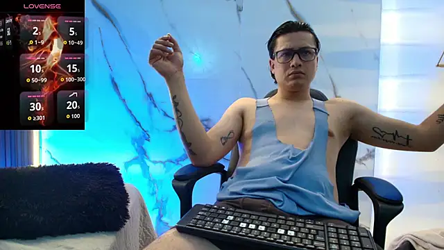 Danner Alaia online show from 02-12-26, 08:48