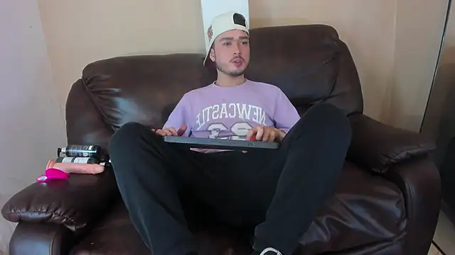 Salvattore Muller online show from 04-23-26, 09:39