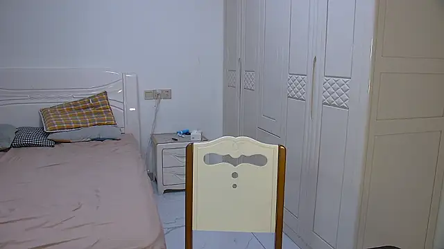 Chocolates-001 online show from 03-13-26, 04:52