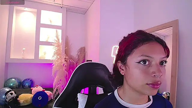 melodyy as online show from 06-12-26, 02:05