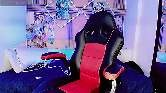 Lisa sparkleee online show from 04-13-26, 01:11